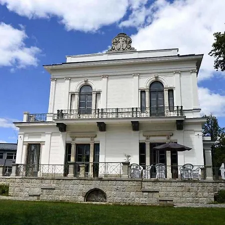 Rozsa Vendeghaz Ingyenes Parkolassal *