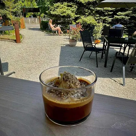 Rozsa Vendeghaz Ingyenes Parkolassal * Nagykovacsi