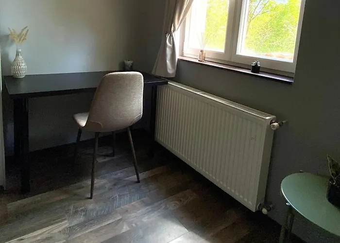 Rozsa Vendeghaz Ingyenes Parkolassal Kwatera prywatna Nagykovácsi